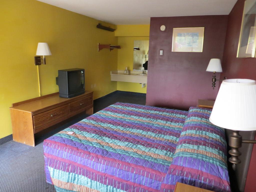 A2c Budget Motel